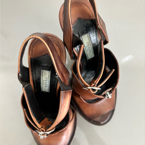 Prada
Monolith leather platform sandals - Picture 2 of 7